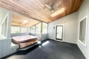 708 Caribbean Way, Niceville, FL 32578 - Photo 32