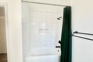 708 Caribbean Way, Niceville, FL 32578 - Photo 18