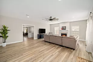 1724 Pine Ave, Niceville, FL 32578 - Photo 16