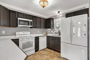 516 Hyde Park Dr, Crestview, FL 32539 - Photo 16