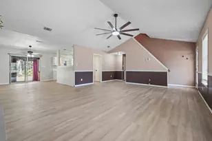 304 Wildwood St, Mary Esther, FL 32569 - Photo 4