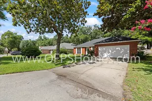 1714 Evans Ct, Niceville, FL 32578 - Photo 2