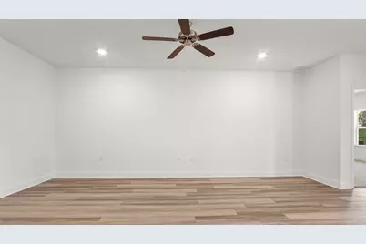 13 E Gray Owl Drive E, Freeport, FL 32439 - Photo 6