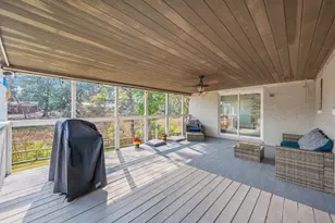1674 19th St, Niceville, FL 32578 - Photo 18