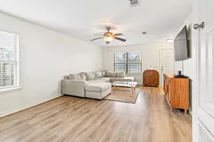 2386 Duncan Ridge Dr, Navarre, FL 32566 - Photo 8