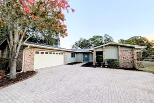 6 NE Stafford Circle NE, Fort Walton Beach, FL 32547 - Photo 1