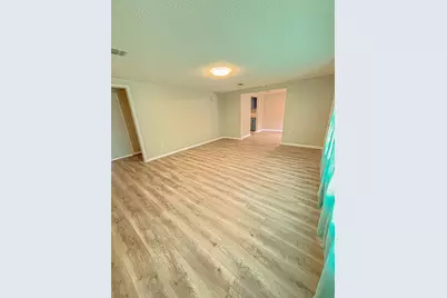 411 E Sloss Avenue E, Defuniak Springs, FL 32433 - Photo 4