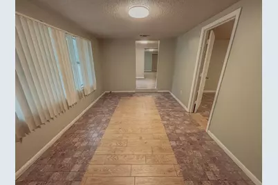 411 E Sloss Avenue E, Defuniak Springs, FL 32433 - Photo 2