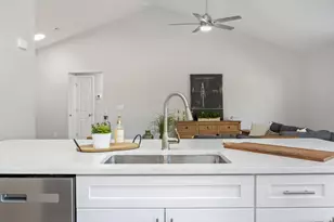 6200 Redeemer Wy, Crestview, FL 32539 - Photo 4