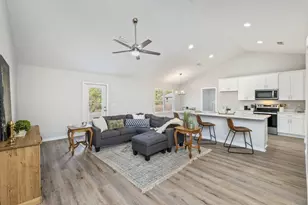 6200 Redeemer Wy, Crestview, FL 32539 - Photo 8