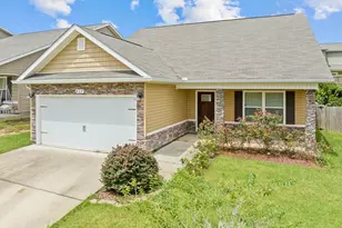 457 Eisenhower Dr, Crestview, FL 32539 - Photo 2