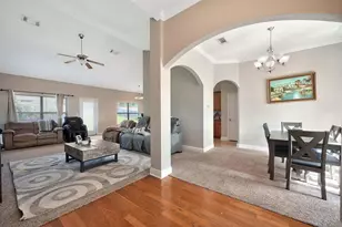 607 Rowan Cir, Crestview, FL 32536 - Photo 2