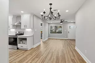 251 Gregory Dr, Mary Esther, FL 32569 - Photo 14