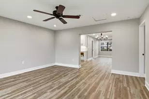 251 Gregory Dr, Mary Esther, FL 32569 - Photo 18