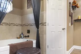 5929 Chi Chi Cir, Milton, FL 32570 - Photo 40