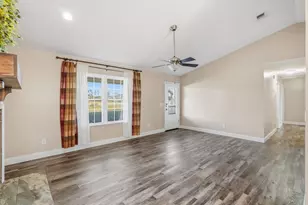 7525 Kingswood Rd, Southport, FL 32409 - Photo 10