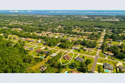 7292 Broadmoor Street, Navarre, FL 32566 - Photo 4