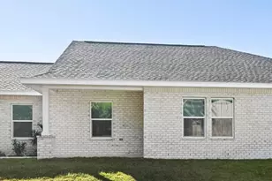 46 Winfield St, Niceville, FL 32578 - Photo 2