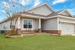 777 Marquis Wy, Freeport, FL 32439 - Photo 2