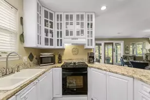 21904 Lakeview Dr, Panama City Beach, FL 32413 - Photo 14