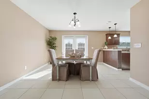 499 Eisenhower Dr, Crestview, FL 32539 - Photo 8