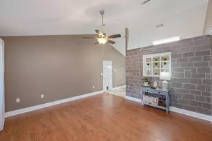 2534 Sunset Dr, Crestview, FL 32536 - Photo 10