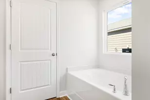 5909 Pelagic Dr, Milton, FL 32583 - Photo 16