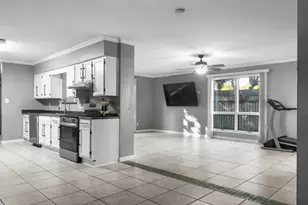 512 Lang Rd, Fort Walton Beach, FL 32547 - Photo 1