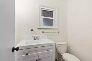 127 NW Holmes Blvd NW, Fort Walton Beach, FL 32548 - Photo 6