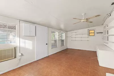 127 NW Holmes Boulevard NW, Fort Walton Beach, FL 32548 - Photo 8