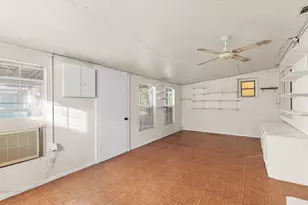 127 NW Holmes Blvd NW, Fort Walton Beach, FL 32548 - Photo 8