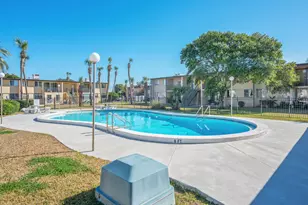 300 Miracle Strip Parkway Pkwy, Mary Esther, FL 32569 - Photo 14