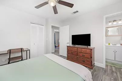 827 Blvd De L Orleans, Mary Esther, FL 32569 - Photo 16