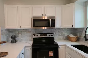 292 E North Ave E, Crestview, FL 32536 - Photo 8