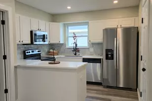 292 E North Ave E, Crestview, FL 32536 - Photo 6