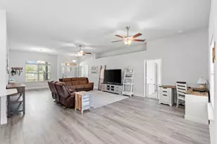 5823 Crestlake Dr, Crestview, FL 32536 - Photo 8