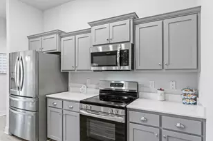 5823 Crestlake Dr, Crestview, FL 32536 - Photo 12