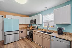 412 Woodland Park Cir, Mary Esther, FL 32569 - Photo 12