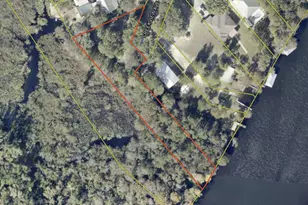 2 Creekview Ave, Freeport, FL 32439 - Photo 1
