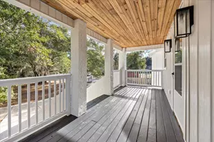 3111 Holley Point Rd, Navarre, FL 32566 - Photo 2