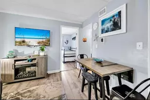 209 W Miracle Strip Parkway W, Mary Esther, FL 32569 - Photo 2