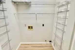 1003 Sandra Dr, Mary Esther, FL 32569 - Photo 16