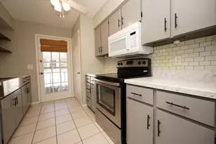 116 Country Club Dr, Niceville, FL 32578 - Photo 10