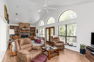 446 Marion Dr, Niceville, FL 32578 - Photo 14