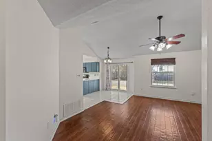 2237 Prytania Cir, Navarre, FL 32566 - Photo 6