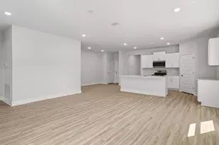 1955 Wiregrass St, Navarre, FL 32566 - Photo 10