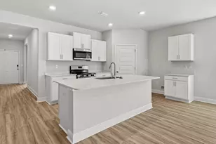 4692 Marine Loop, Crestview, FL 32539 - Photo 10