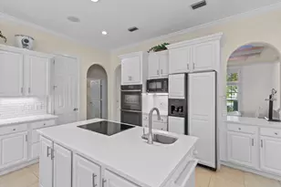 8127 N Lagoon Dr N, Panama City Beach, FL 32408 - Photo 18