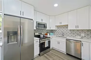 105 NW Moriarty Street NW, Fort Walton Beach, FL 32548 - Photo 4