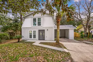 16 NW Cinderella Ln NW, Fort Walton Beach, FL 32547 - Photo 2